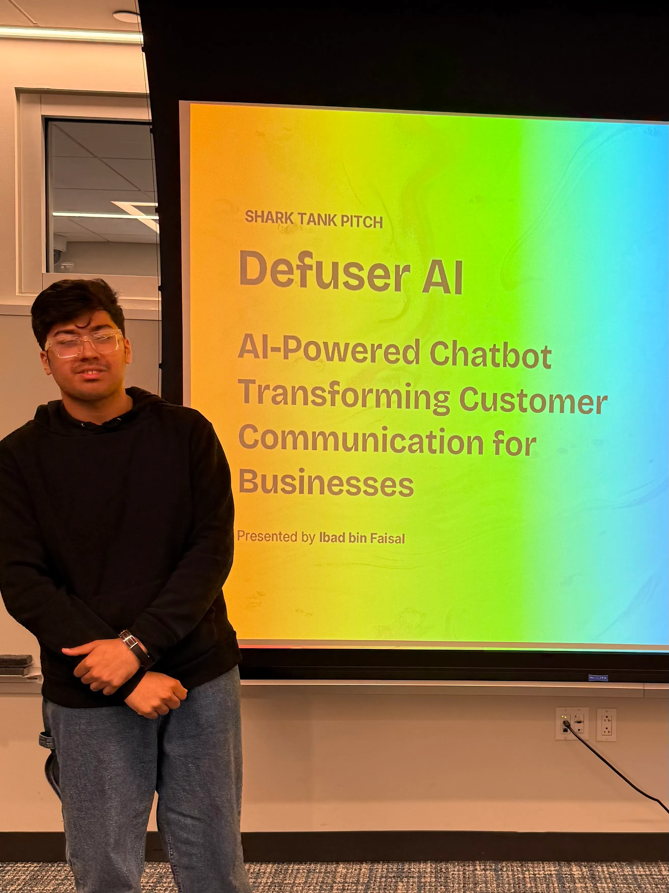Ibad bin Faisal presenting Defuser AI at the Career Shark Tank finale.